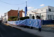 Exigen en Consulado la liberación de universitario