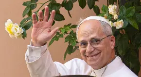 Papa León XIV toma control de redes sociales de Vaticano