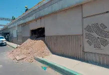 Se derrumba la rampa de puente de la calle 71
