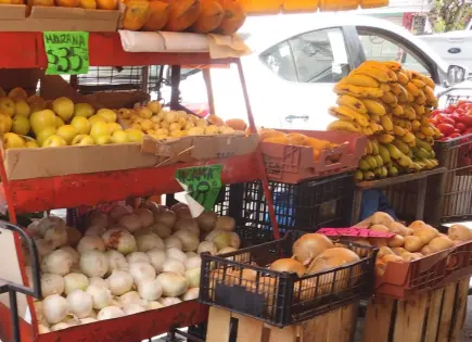 Pega aumento de productos básicos a negocios de comida