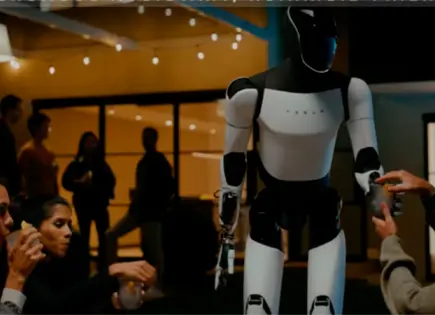 Elon Musk presenta los avances del revolucionario Robot Optimus de Tesla