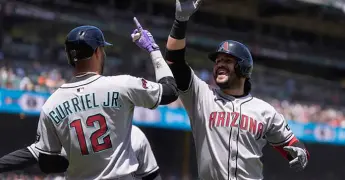 Triunfan Dbacks ante Gigantes