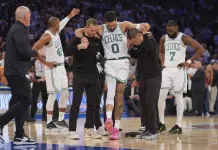Jayson Tatum sale del hospital y se reúne con sus Celtics antes de partido ante Knicks