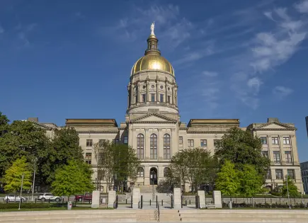 Mujer con muerte cerebral debe llevar embarazo a t&eacute;rmino
