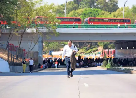 Maestros de la CNTE toman estaciones del Metro CDMX