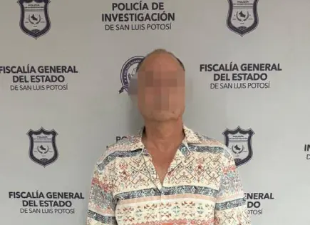 Detienen a exfuncionario por presunto abuso sexual