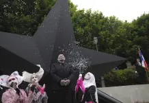 Inauguración de Monumento en París en Honor a Víctimas LGBTQ+