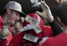 Emocionante partido de b&eacute;isbol entre Rojos de Cincinnati y Guardianes de Cleveland