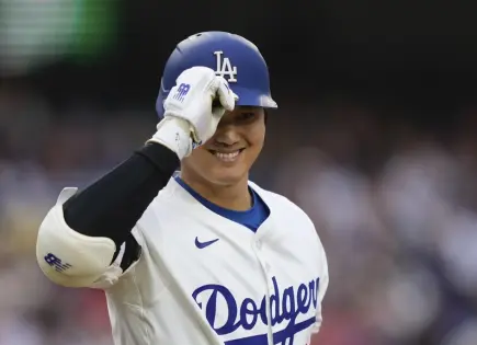 Ohtani hace 50 lanzamientos tras cirugía de codo