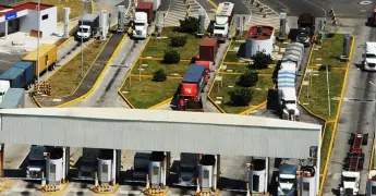 Aduanas de México contratará a egresados de la UAT