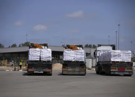 Primeros camiones de ayuda entran en Gaza, pero aliados amenazan a Israel