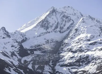 Evacuación en Suiza: Amenaza de alud en pueblo alpino