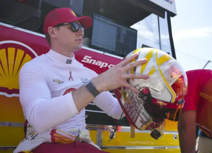 Newgarden y Power reciben sanciones por modificación ilegal de piezas