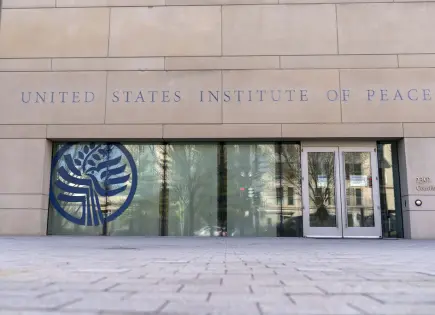 Jueza prohíbe cerrar el Instituto de la Paz de EEUU