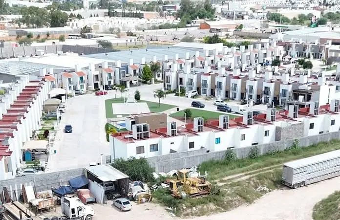 Constructores ven favoritismos en la administración de Villa de Pozos