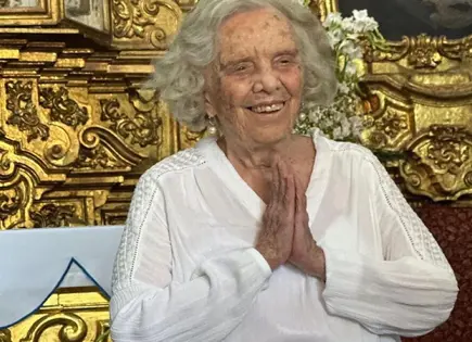 Con Mariachi, Elena Poniatowska celebra sus 93 a&ntilde;os