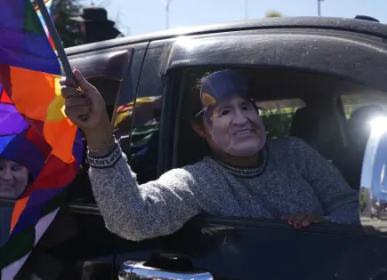 Evo Morales pide reencuentro de unidad tras quedar afuera de comicios