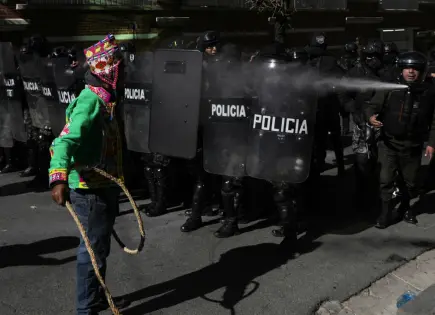 Bolivia va a los comicios más polarizados sin Evo Morales
