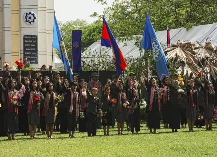 Conmemoran del 50º Aniversario del Genocidio en Camboya