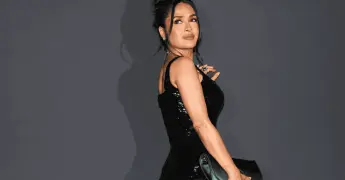 Salma Hayek y Sheinbaum anuncian incentivos fiscales para cine
