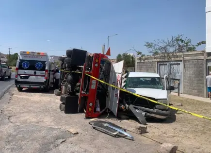 Video | Chofer de gasera embiste a camioneta en carretera 80
