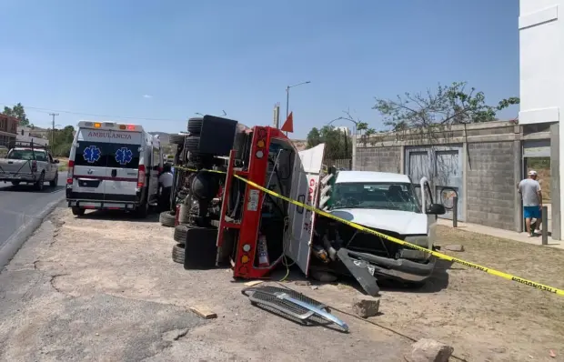 Video | Chofer de gasera embiste a camioneta en carretera 80