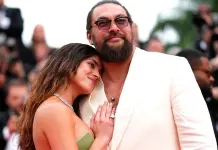 Jason Momoa y Adria Arjona presumen su amor en Cannes Jason Momoa y Adria Arjona presumen su amor en Cannes
