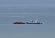 Muerte de migrantes y niño en travesía marítima