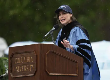 Discurso polémico en graduación de Columbia