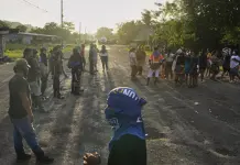 Líder sindical de Panamá pide asilo a Bolivia