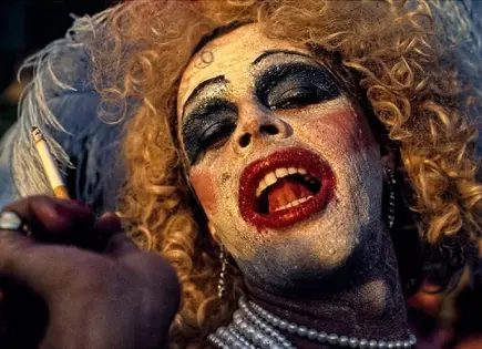 Conferencia Insurrecciones de la carne