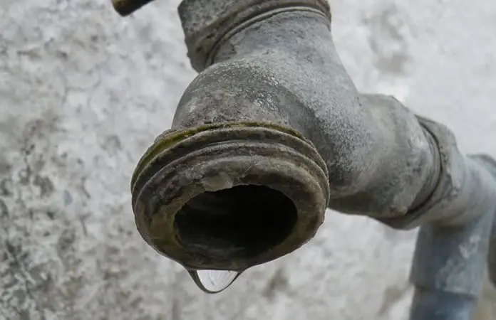 Reclaman a Galindo por suministro irregular en zona norte