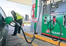 Gasolina regular cuesta menos de 24 pesos: Profeco