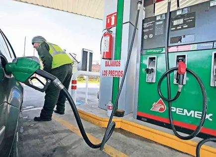 Gasolina regular cuesta menos de 24 pesos: Profeco