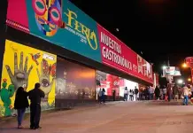 Exclusividad a taxistas en la Fenapo abre puerta a los abusos