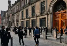 Palacio Nacional amanece sin bloqueos de la CNTE