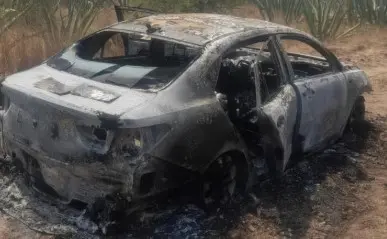 Asaltan y balean a taxista en Soledad; horas despu&eacute;s hallan su unidad calcinada
