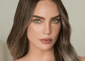 Belinda recibe reconocimiento por su participación en Mentiras