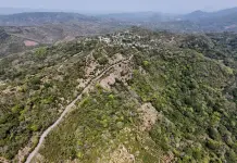 Inician obras de rehabilitaci&oacute;n de caminos en Matlapa y Tamazunchale