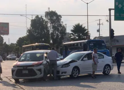 Solo daños materiales tras choque en Soledad Solo daños materiales tras choque en Soledad
