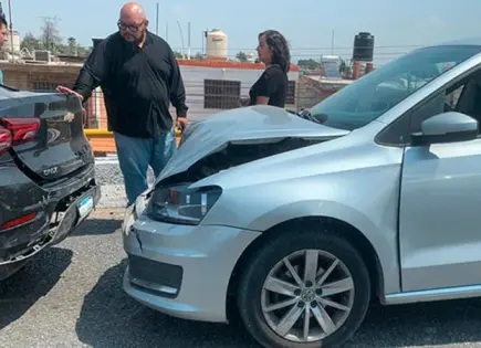 Choque “laminero” en la Salvador Nava