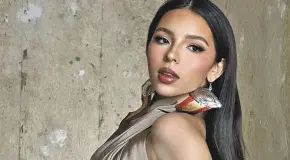 Ángela Aguilar desata sospechas con maquillaje para novia
