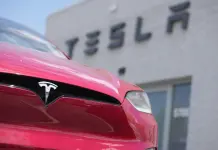 Las ventas mensuales de Tesla en Europa caen a la mitad