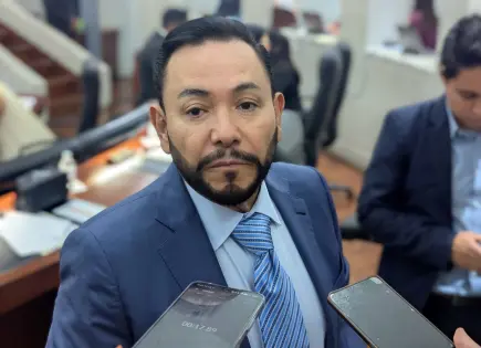Galindo intenta evadir su responsabilidad en tema de seguridad: Serrano