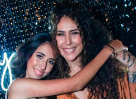 Vica Andrade celebra los 15 años de su hija Coral