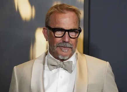 Especialista en acrobacias demanda a Kevin Costner por dirección de escena de violación