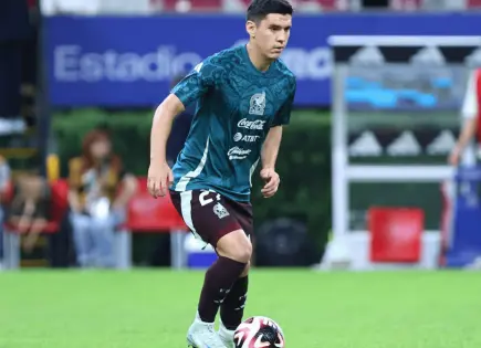 Jesús Angulo causa baja de la Selección Mexicana por lesión en la rodilla Jesús Angulo causa baja de la Selección Mexicana por lesión en la rodilla