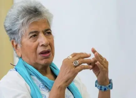 Charla Voz y raíz: La poesía viva de Olimpia Badillo Charla Voz y raíz: La poesía viva de Olimpia Badillo