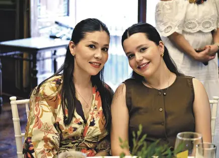 MADRES, HIJAS Y NIETAS