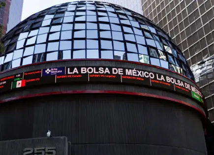 BMV arranca la semana con un retroceso del .33%